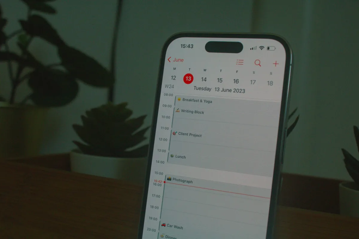 The Psychology of Mobile App Organization: How Your Phone's Layout Affects Your Mind